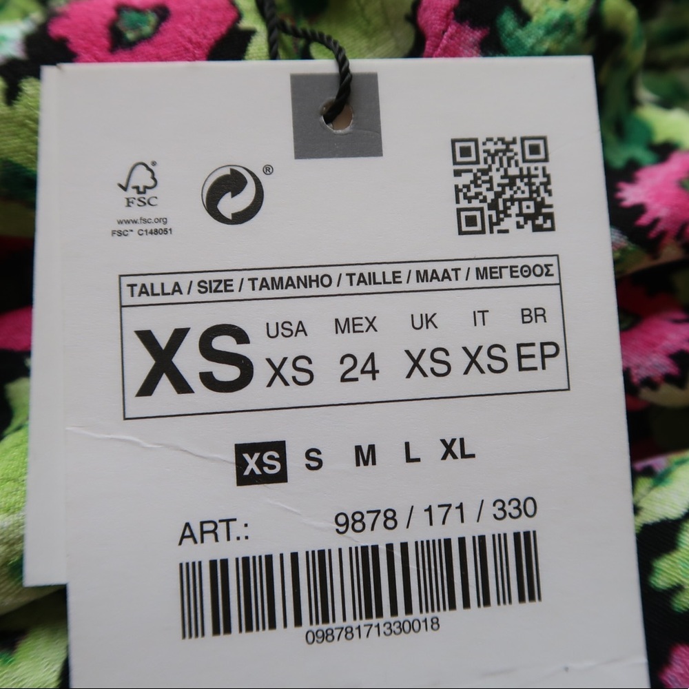 ***SOLD*** NWT Zara Iceland | Floral Print Dress - Picture 4 of 5